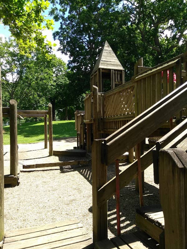 Mound Park - Image 1