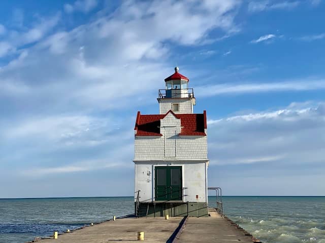 Kewaunee Lighthouse - Image 2