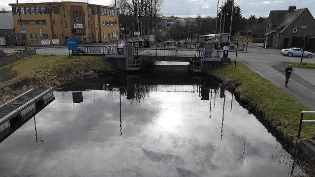Forth & Clyde Canal - Bonnybridge Lifting Bridge - Image 1