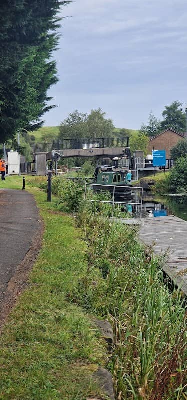 Forth & Clyde Canal - Bonnybridge Lifting Bridge - Image 2