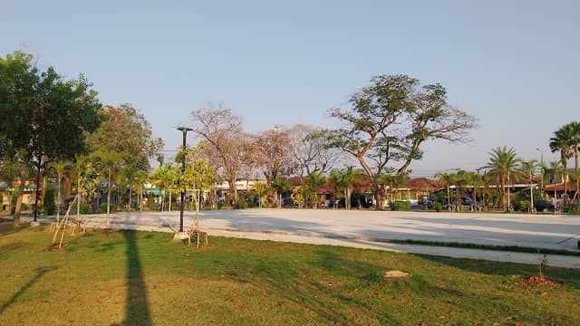 Prueksa 3 public park - Image 1