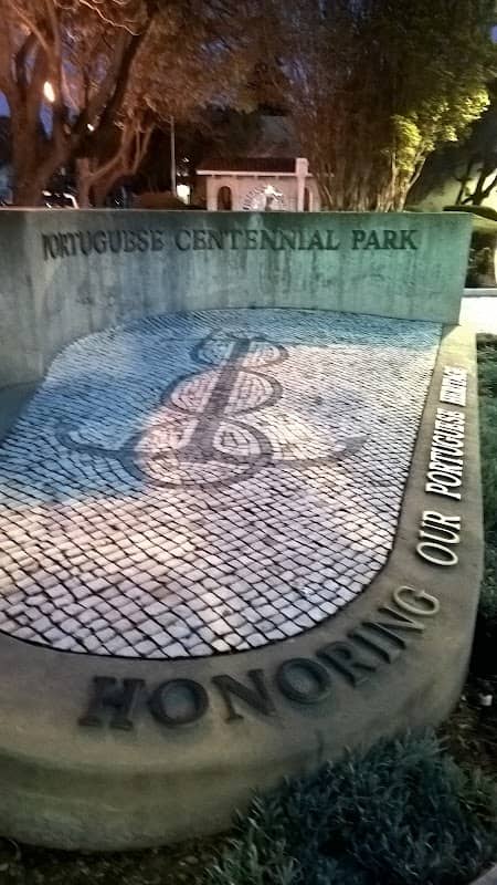 Julio Bras Portuguese Centennial Park - Image 1
