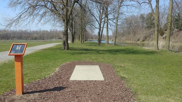 Showboat Park - Image 1