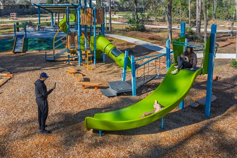 Sunset Grove Park - Image 1