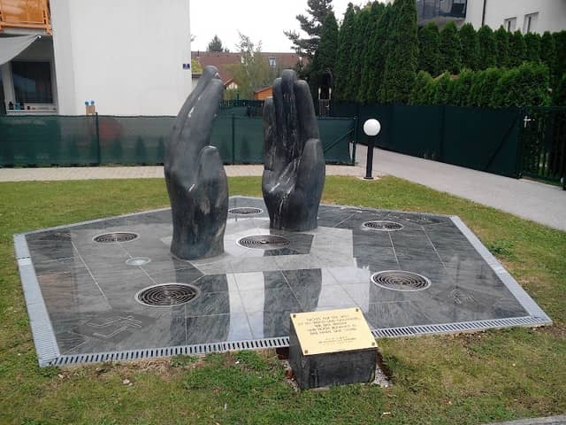 Liese-Prokop-Brunnen - Image 2