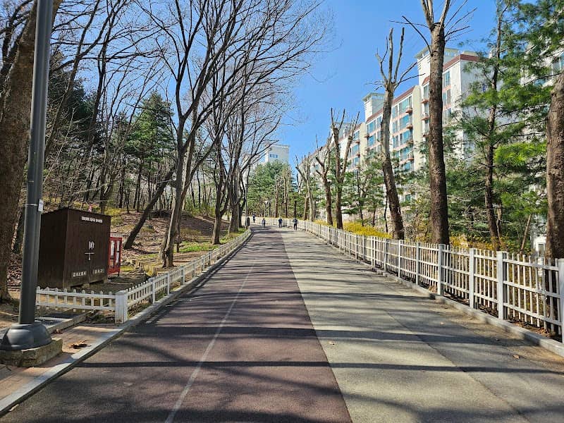 우장산공원 - Image 1
