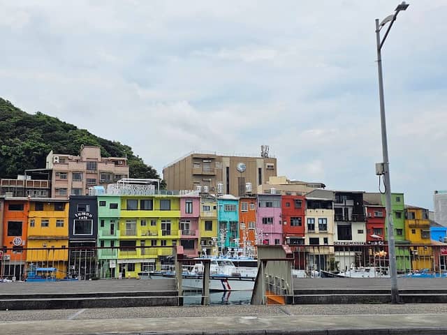 Zhengbin Port Color Houses - Image 2