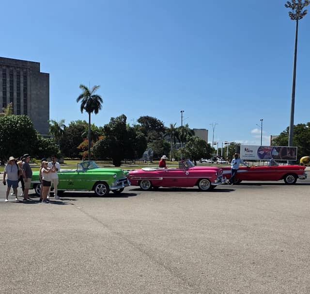 Plaza De la Revolución - Image 2