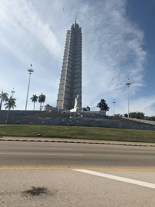 Plaza De la Revolución - Image 3