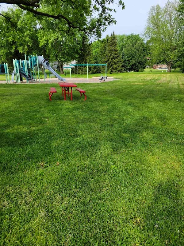 Breconshire Park - Image 1