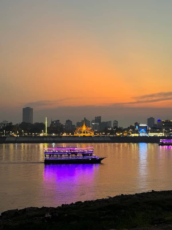 River View-ទេសភាពទន្លេ - Image 2