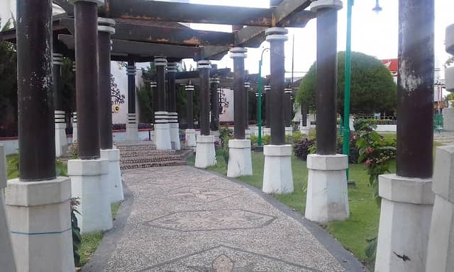 Taman Daun - Image 1