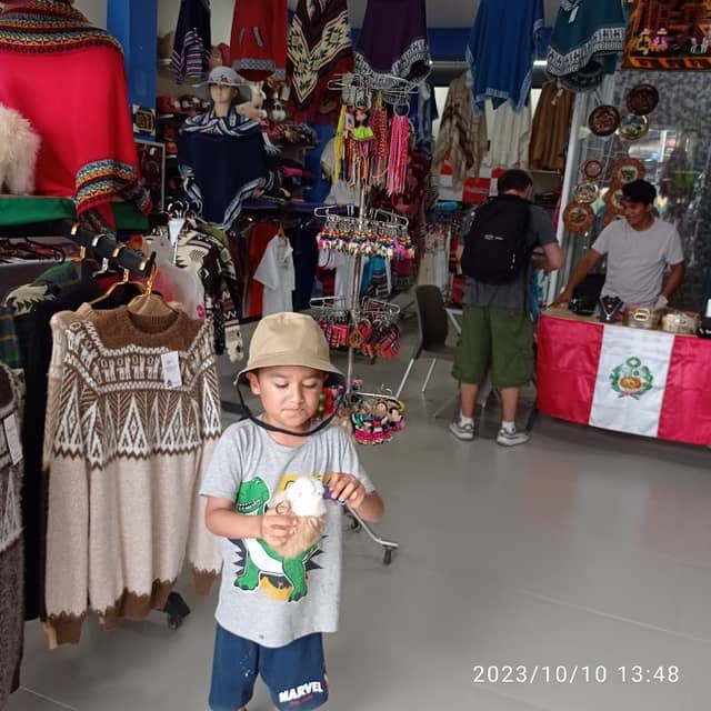 Artesanias Peru - Image 1