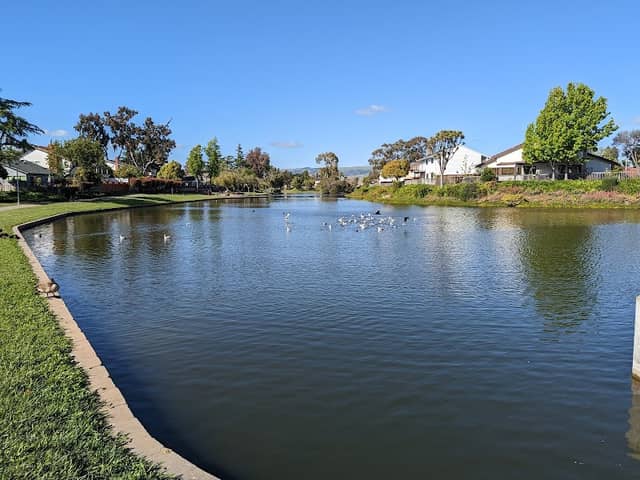 Lakeshore Park - Image 2