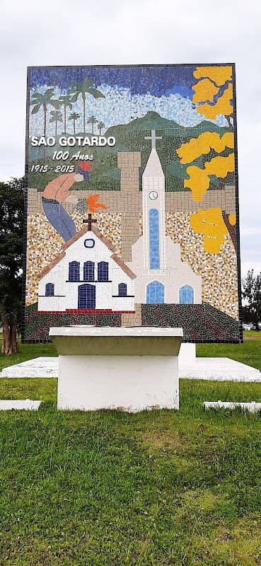 Marco de Entrada de São Gotardo - Image 1