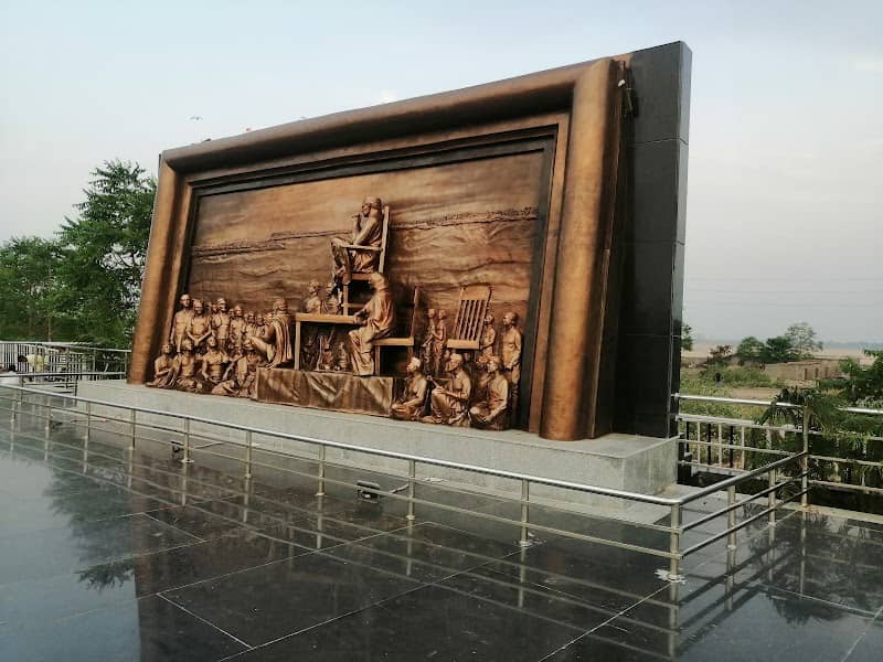 Gandhi's Odisha Visit Memorial Sculpture - Image 1