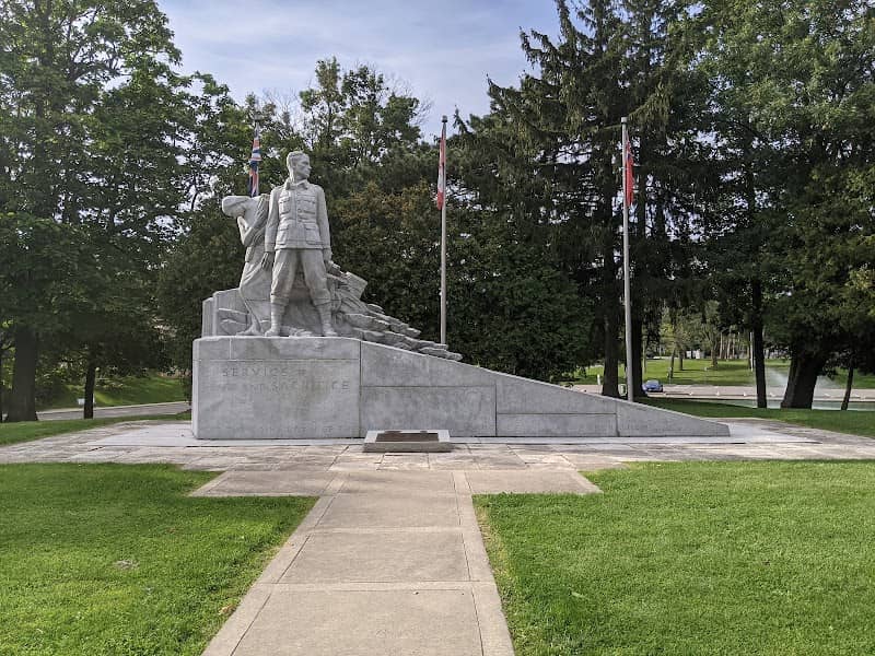 Welland Crowland War Memorial - Image 2