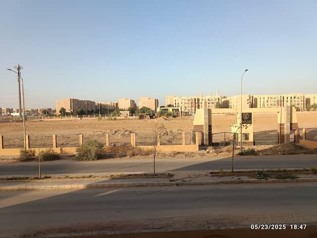 ارض مجلس الدوله - Image 1