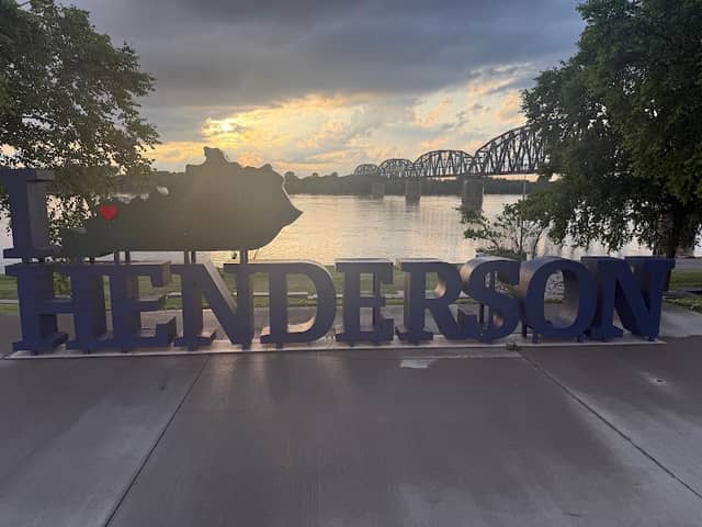 I Heart Henderson Sign - Image 1