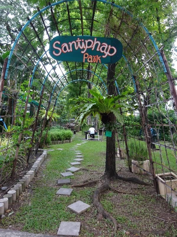Santiphap Park - Image 2