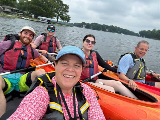 Lakeshore Kayak Rental - Image 2
