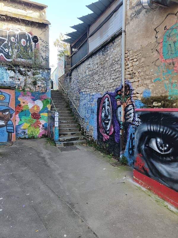 Street art - Image 1