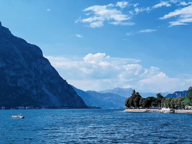 Lake Lecco Waiting Bench - Image 1