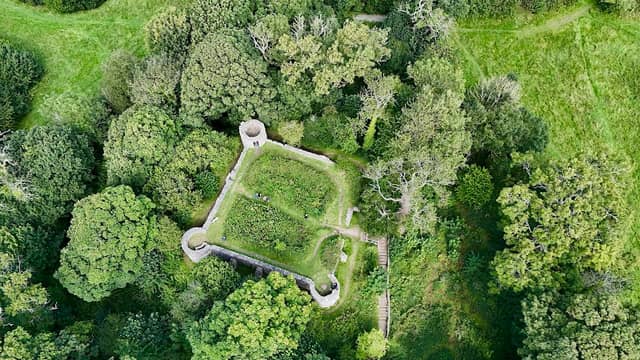 Castell Aberlleiniog - Image 2