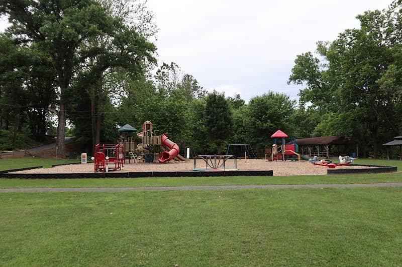Plains District Memorial Park - Image 1