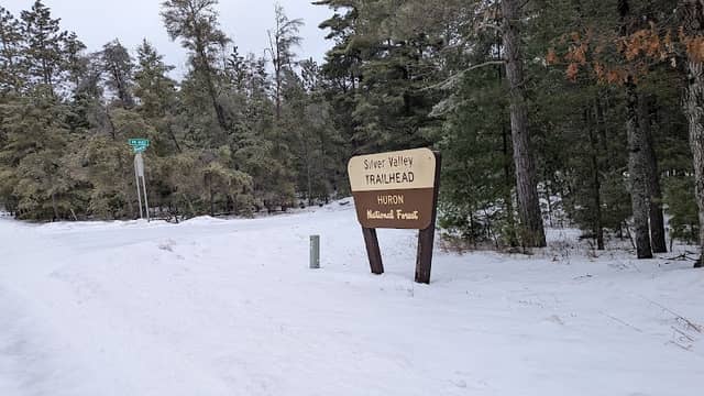 Silver Valley Trailhead parking - Image 1