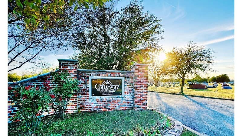 Gateway Memorial Park - Image 2