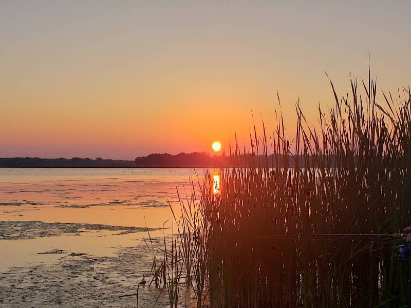 Sunset Oaks Park & Beach - Image 1