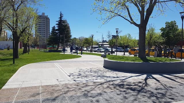 Monumento al Inmigrante - Image 2