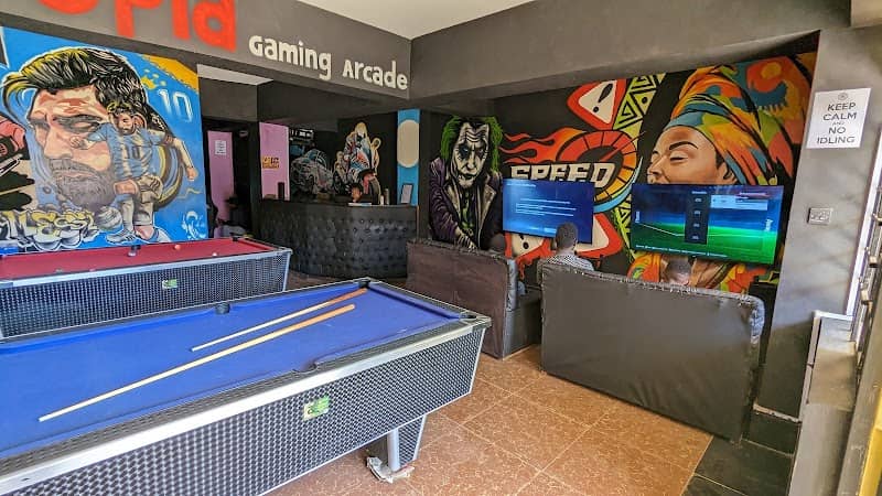 Playtopia Arcade - Image 1