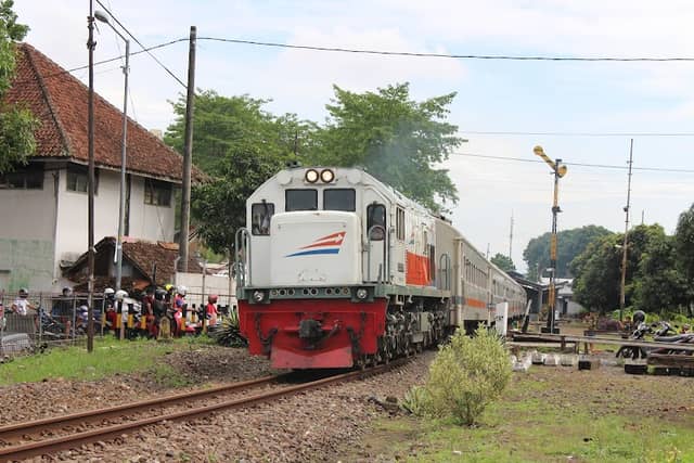 Taman Wisata Railfans JPL 152 Jember - Image 1