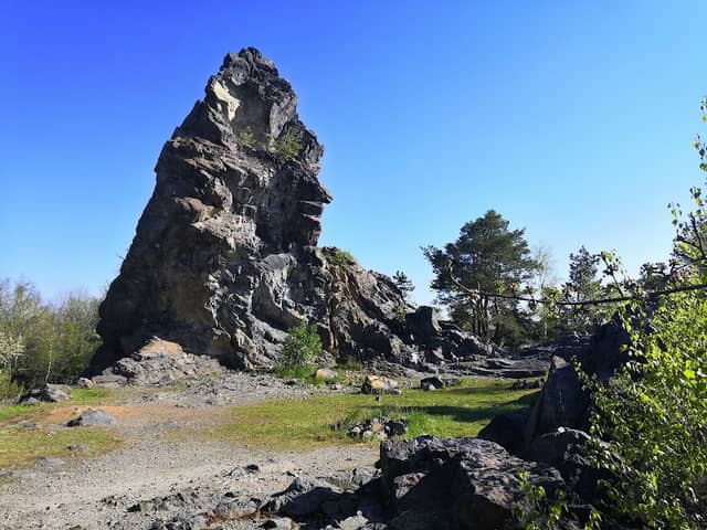 Ostrá Hůrka 397m-plzeňský Matrhorn - Image 1