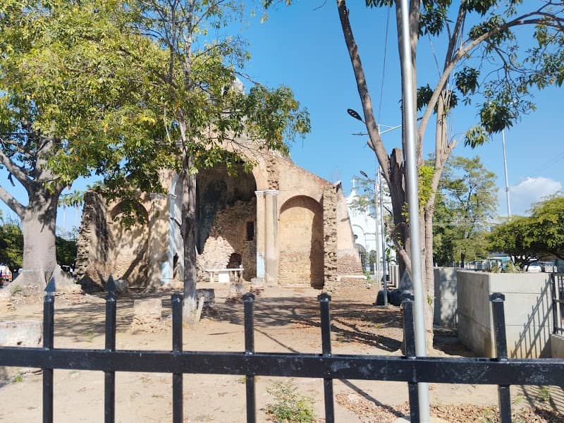 Ruinas del templo de San Felipe de Neri - Image 2