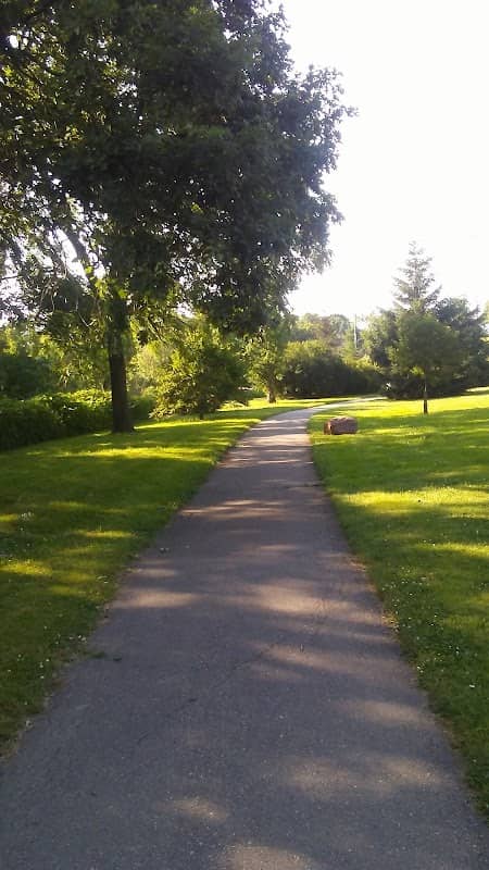 Steen Park - Image 1