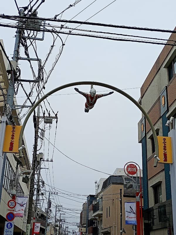 ウルトラ・アーチウェイ ゾフィー像 - Image 1