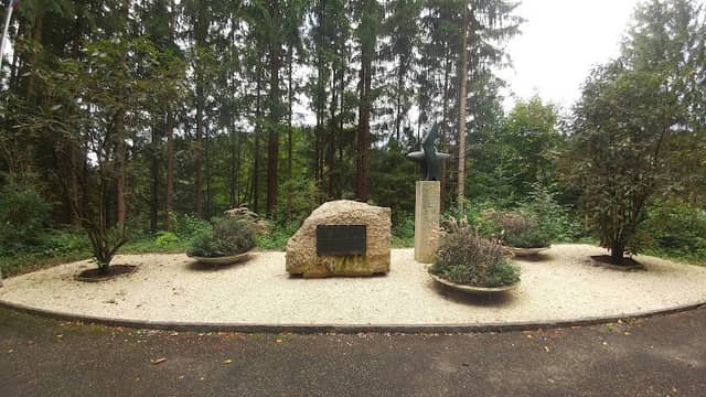 Denkmal Hochwald - Image 1