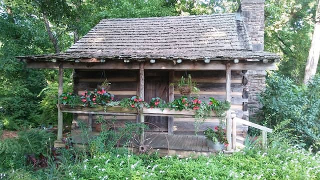 The Mauldin House - Image 2