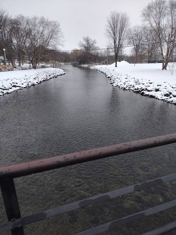 Friday Club Park - Image 1