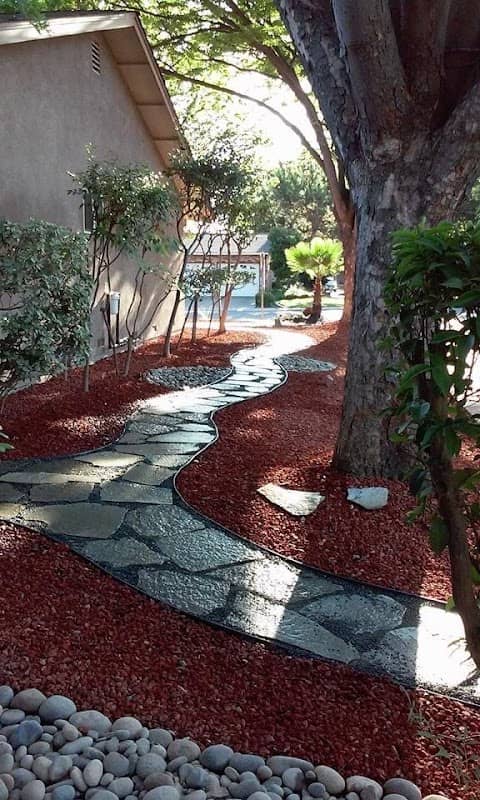 AVINAS landscaping - Image 1