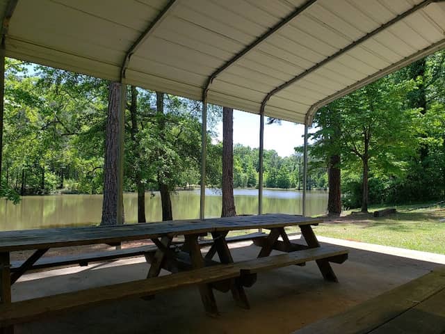 Lake Flovilla Park - Image 1