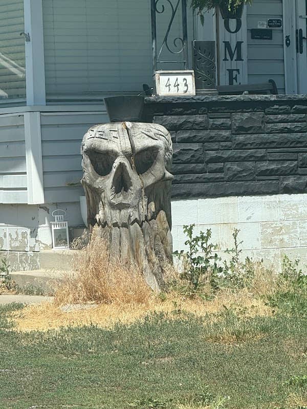 Awesome Skull Stump - Image 2