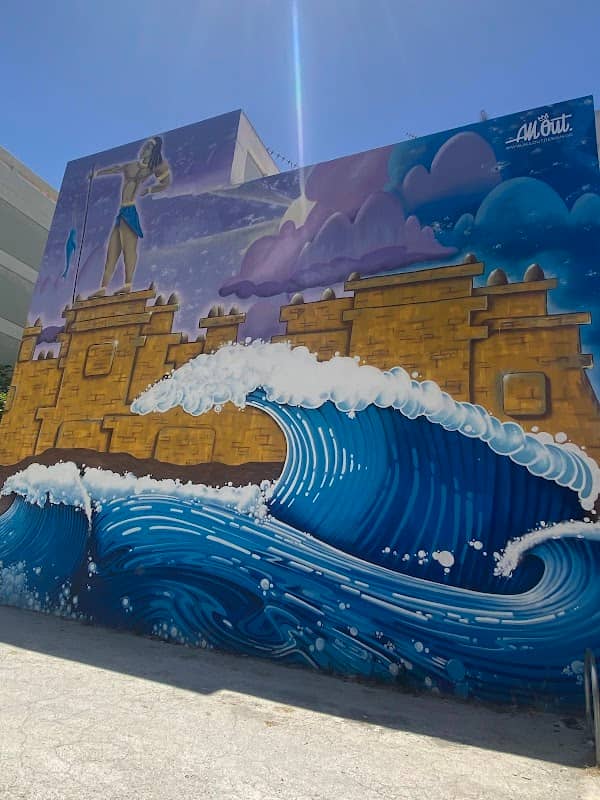 Painted Wall of Minoan Theme - Image 1