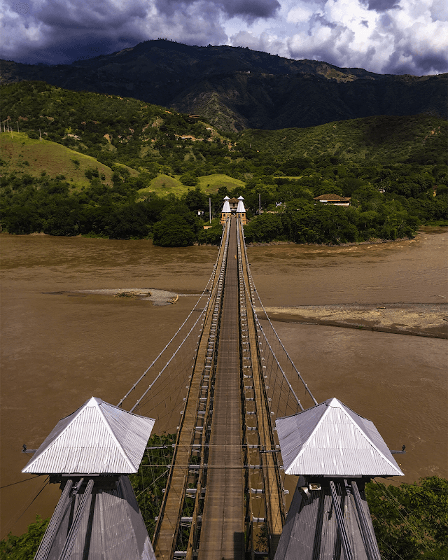 Puente Colgante De Occidente - Image 1