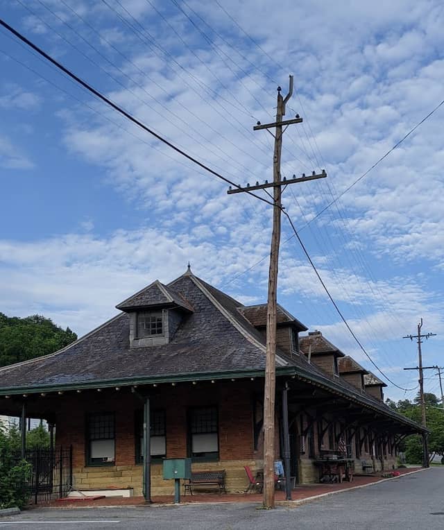 Norfolk & Western Railway Marion Depot - Image 1