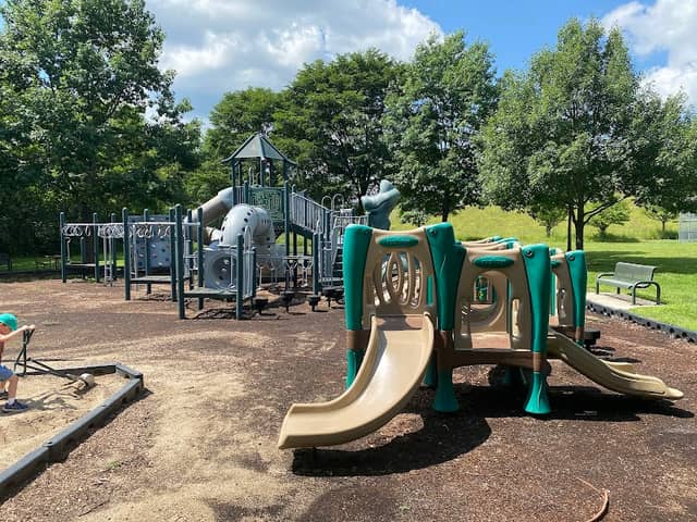 Royal Oaks Park - Image 1