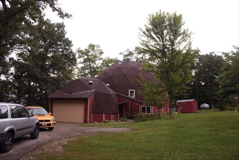 The Roundhouse Retreat - Image 1
